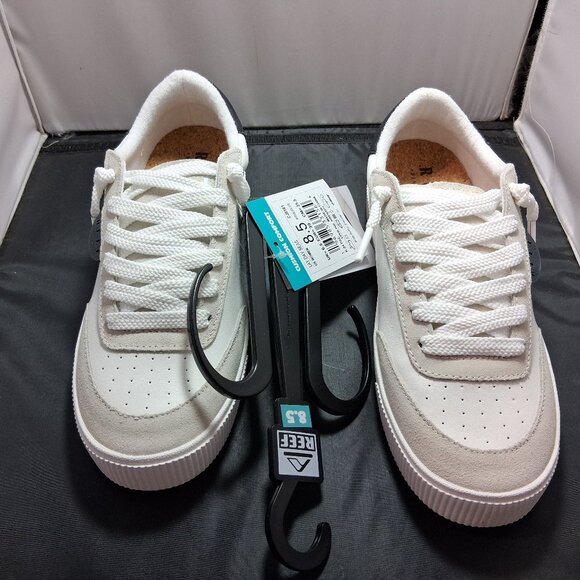 Reef Shoes - REEF LAY DAY SEAS Women’s White/Black Lese Size 8.5 CJ5181 New in Box